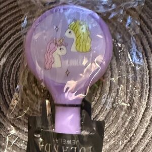 3/$10 girls hairbrush 🆕